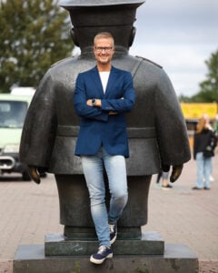 Yrjotapio-Kivisaari-240x300